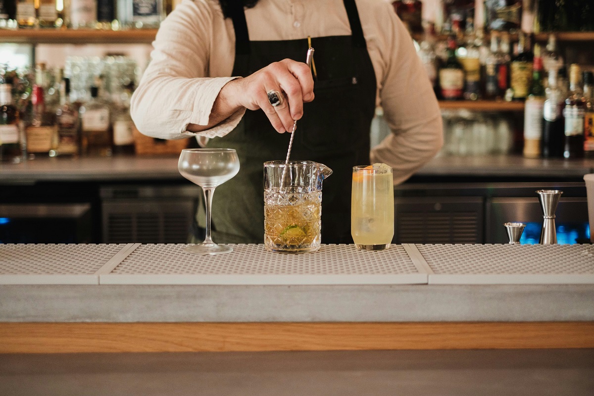 bartender preparing cocktails
